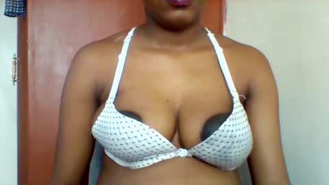 happie online show from September 13, 11:07 pm