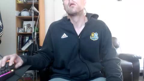 nursefan online show from October 5, 1:41 pm