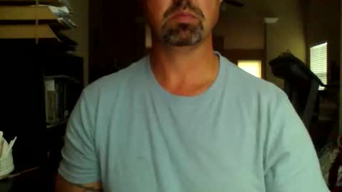 nvrenuff1979 online show from October 29, 10:10 pm