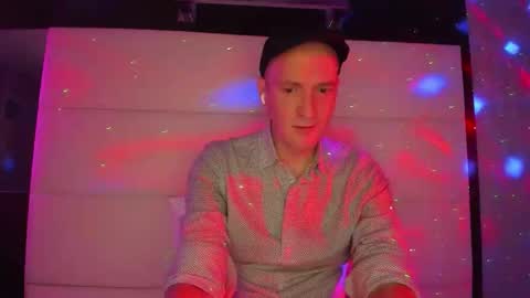 HudsonValleyNYfun online show from December 17, 8:26 pm