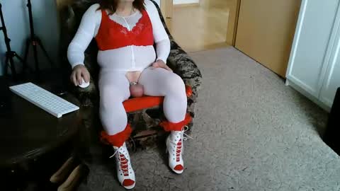 Snapshot of nyloniasau chatting on January 27, 9:23 am Strumpfhose online show from January 27, 9:23 am