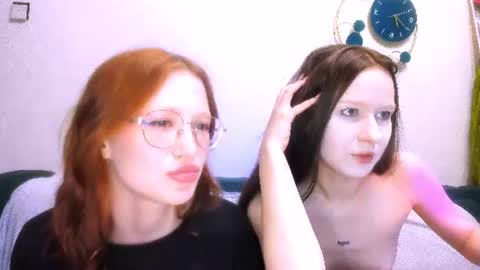 nyra_thira online show from June 17, 6:35 pm