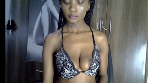 nyverra online show from July 14, 10:32 am