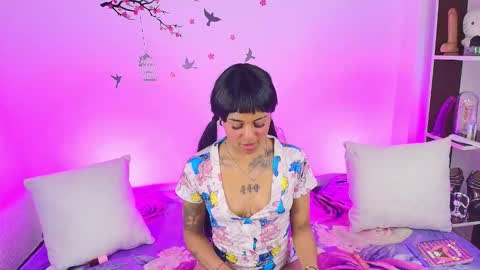 NYXHELLSQUEEN online show from January 6, 10:14 pm