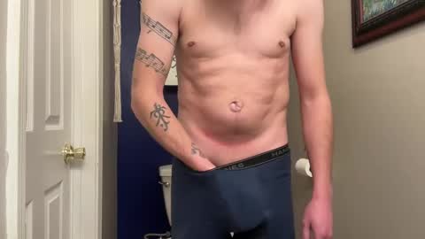 obedientblonde89 online show from January 1, 3:35 pm