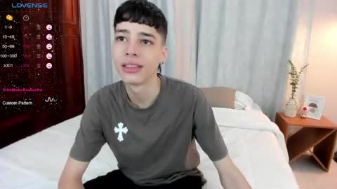 Deku online show from April 19, 2:40 pm