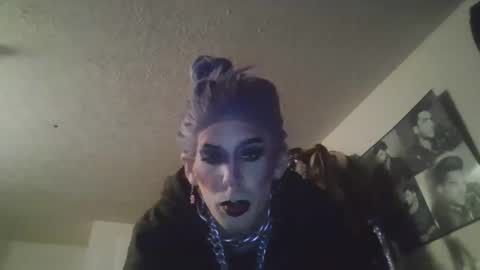 obsessed_glambert online show from December 2, 8:51 pm