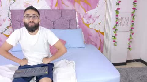 obsession_room online show from July 22, 12:18 pm