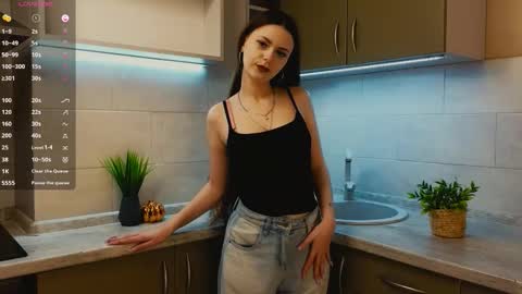 Bella online show from March 24, 3:18 pm