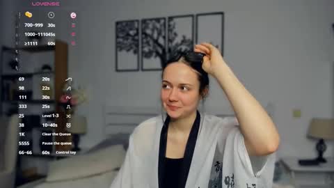 Elis online show from March 25, 8:37 pm