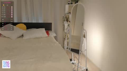 Emily online show from March 11, 4:08 am