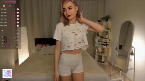 Emily online show from February 16, 4:09 am