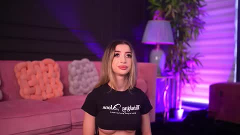 Odette online show from March 3, 6:53 am