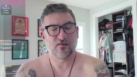 Office Dad online show from November 20, 6:49 pm