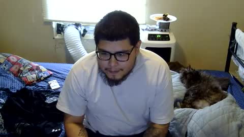 Snapshot of oflores77 chatting on October 1, 12:26 pm oscar flores online show from October 1, 12:26 pm