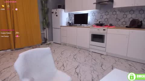 Snapshot of oh_adaline chatting on October 13, 3:19 am Adaline new account - help me get new subscribers 3 online show from October 13, 3:19 am