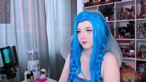 Clementine  Clem  online show from February 4, 10:30 am