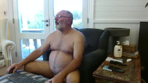 Ohjonny online show from April 28, 12:52 am