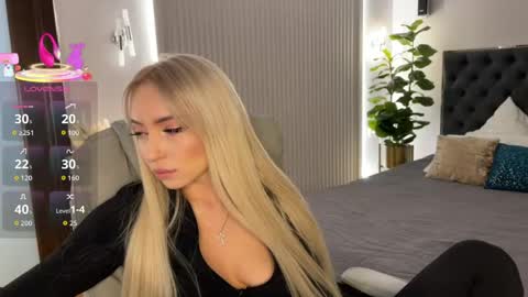 Emma online show from April 15, 1:42 am