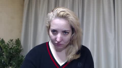 Mari online show from March 11, 6:33 pm