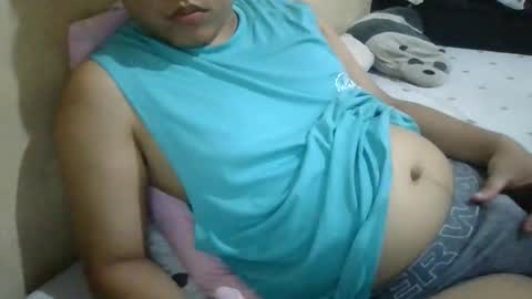 ohyeah006 online show from June 1, 4:03 am