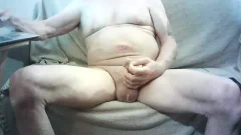 oldercock1411 online show from March 27, 5:36 pm