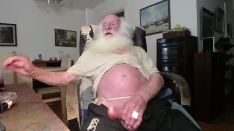 oldfucker9 online show from April 21, 1:53 am