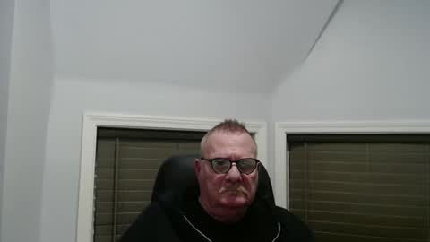 oldguybigd online show from January 18, 4:10 am