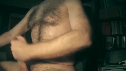 Snapshot of oldhairybastard chatting on March 12, 11:01 pm oldhairybastard online show from March 12, 11:01 pm