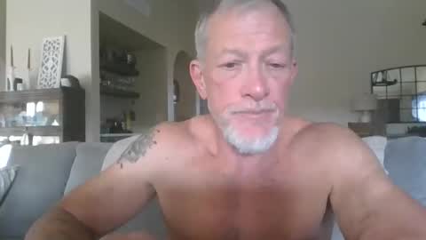 oldmanmeataz online show from April 28, 1:14 am