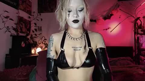 Olive online show from October 30, 1:44 pm