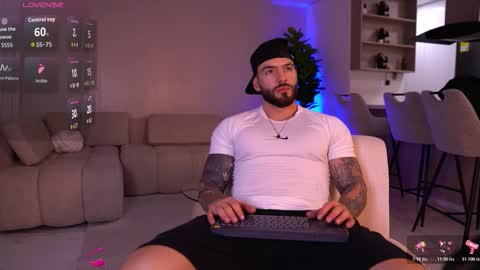 oliver_colt__ online show from October 22, 1:20 am