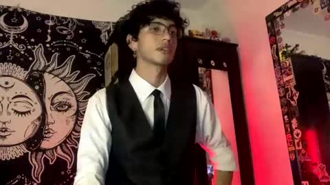 Oliver fast online show from November 12, 11:40 pm