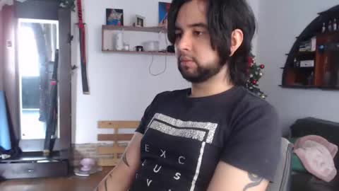 oliver_laid_2023 online show from December 16, 6:14 pm