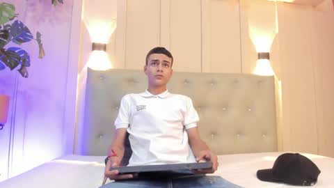 THE MONSTER COCK OLIVER online show from February 4, 7:11 pm