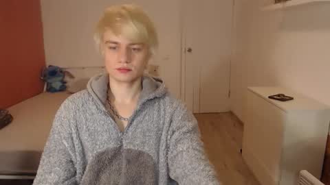 Oliver online show from December 18, 2:07 am