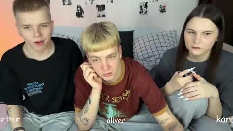 oliver online show from December 22, 12:39 am