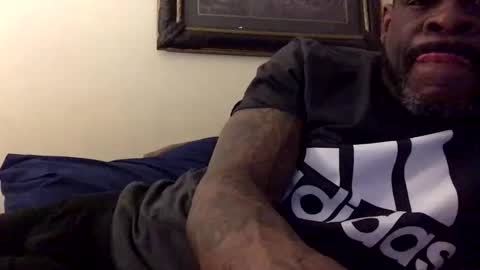 olivertwist1273 online show from February 7, 6:56 am