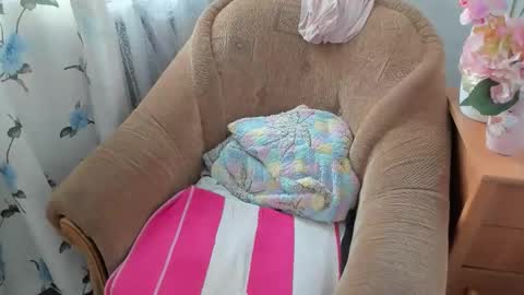 Olivia Gold online show from February 17, 11:31 am