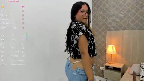 Olivia online show from March 15, 8:01 pm