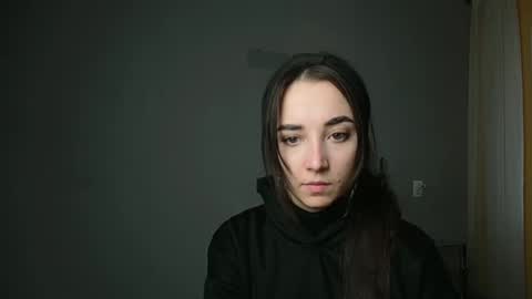 Snapshot of olivia_oliv chatting on February 15, 2:00 pm Olivia online show from February 15, 2:00 pm