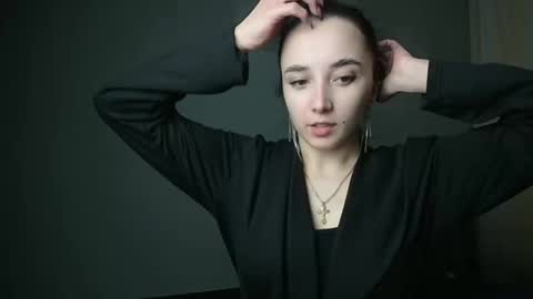 Snapshot of olivia_oliv chatting on March 5, 6:34 pm Olivia online show from March 5, 6:34 pm