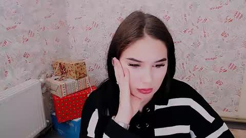 Snapshot of olivia_red_ chatting on February 18, 4:58 pm Olivia online show from February 18, 4:58 pm