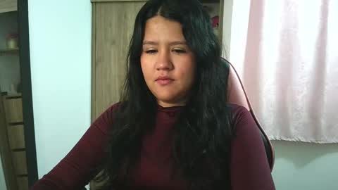 Olivia online show from November 10, 1:14 pm