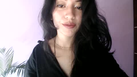 oliviaaa__ online show from March 13, 4:21 pm