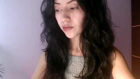 oliviaaa__ online show from June 16, 5:39 pm
