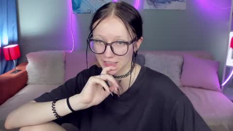 OliviaGorgeous online show from June 2, 1:24 pm