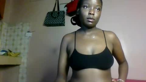 oliviah_1 online show from October 20, 10:09 am