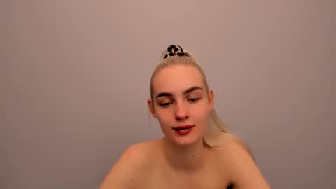 oliviaBeauty online show from January 10, 9:31 pm