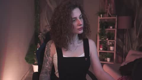 Liv online show from February 22, 10:56 pm